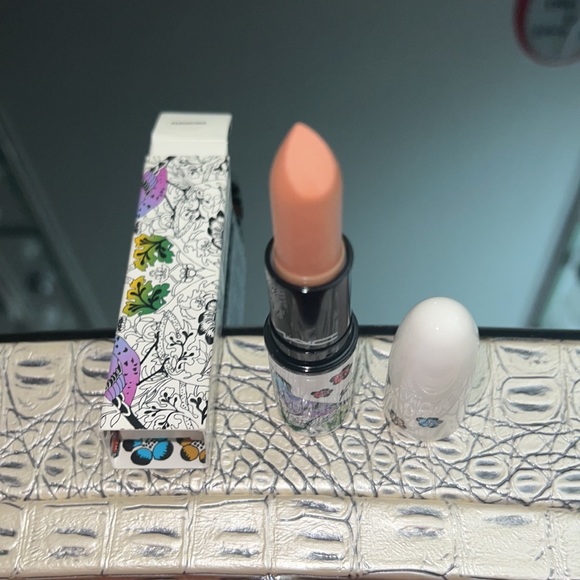 NIB! Mac Cosmetics Liberty Of London Collection Lipstick In Color Peachstock. - Picture 3 of 14